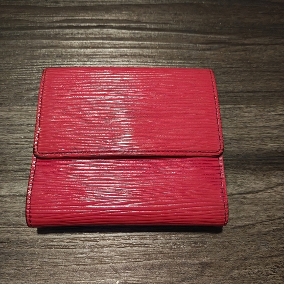 Louis Vuitton Red Epi Leather Elise Wallet - Picture 2 of 15